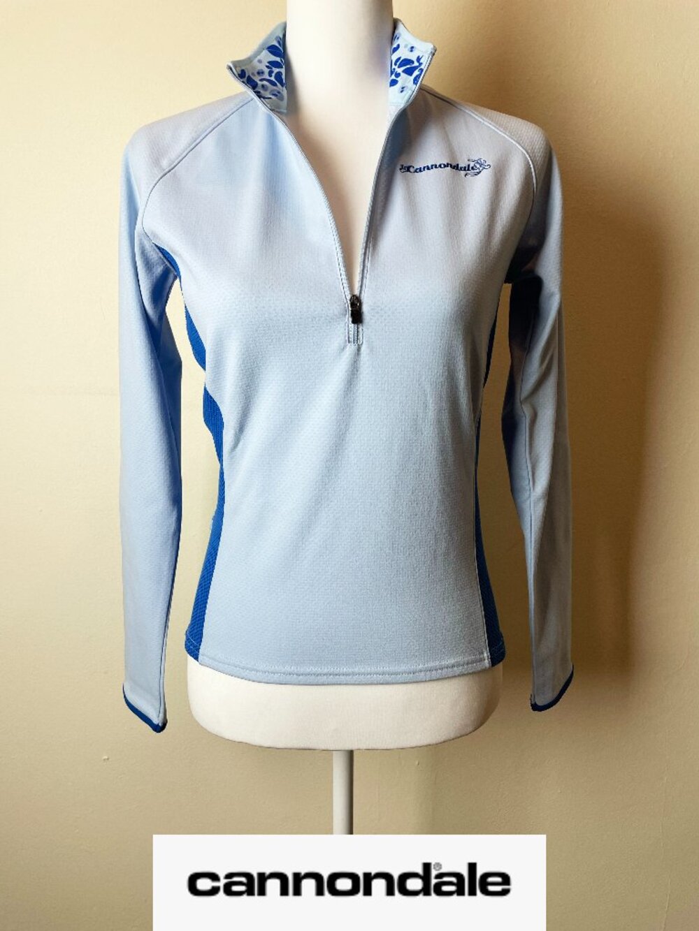 Cannondale Cycling Women's Light Blue 1/4 Zip Long Sleeve Top Jersey Small